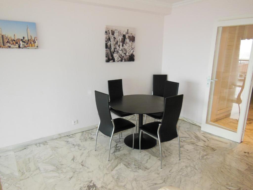 2, 3 And 4 Bedroom Sea View Forville Apartments 5 Mins From The Palais Cannes Bilik gambar